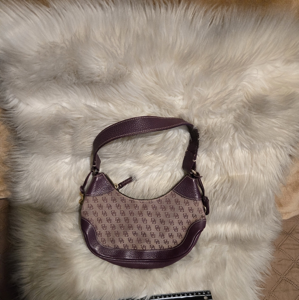 Small Dooney & BOURKE Elegant Purple Designer Bag